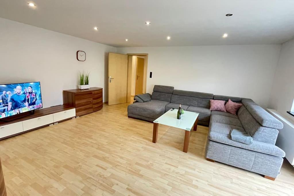Shine Apartment Schwarzenfeld Eksteriør billede