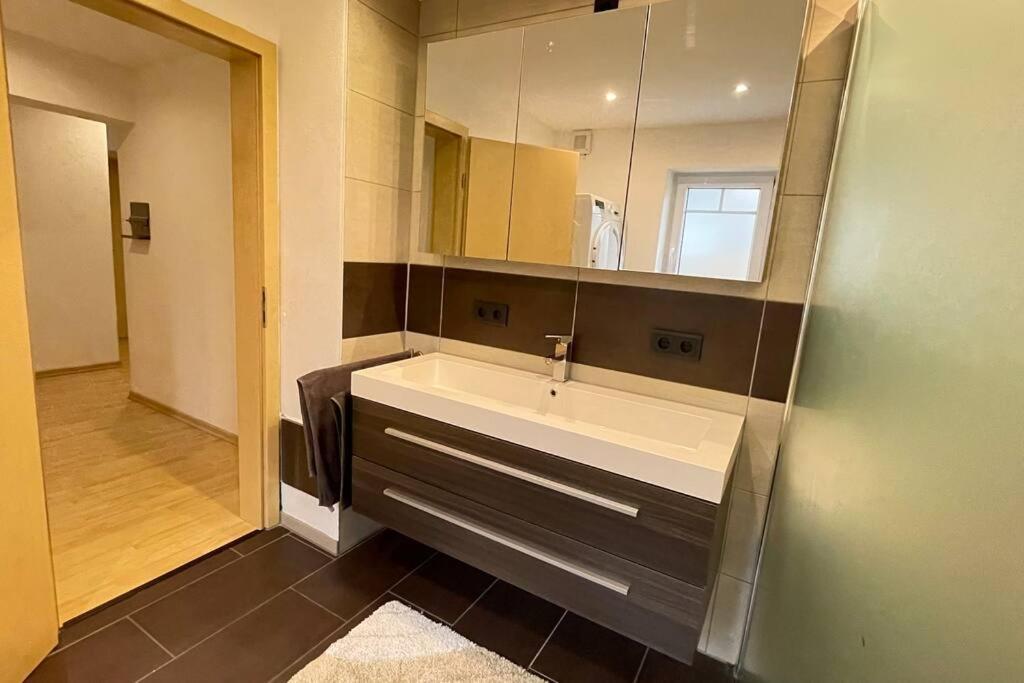 Shine Apartment Schwarzenfeld Eksteriør billede